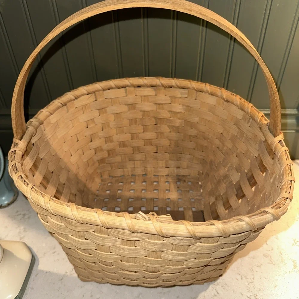 Vintage Signed 1993 Handmade Splint Wood Gathering Basket Modern Cottage Folk 01